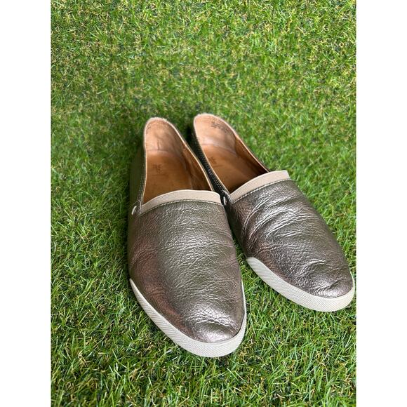 Frye Gold Mirror Melanie Slip On‎ Casual Shoe Size 8 - Picture 2 of 10